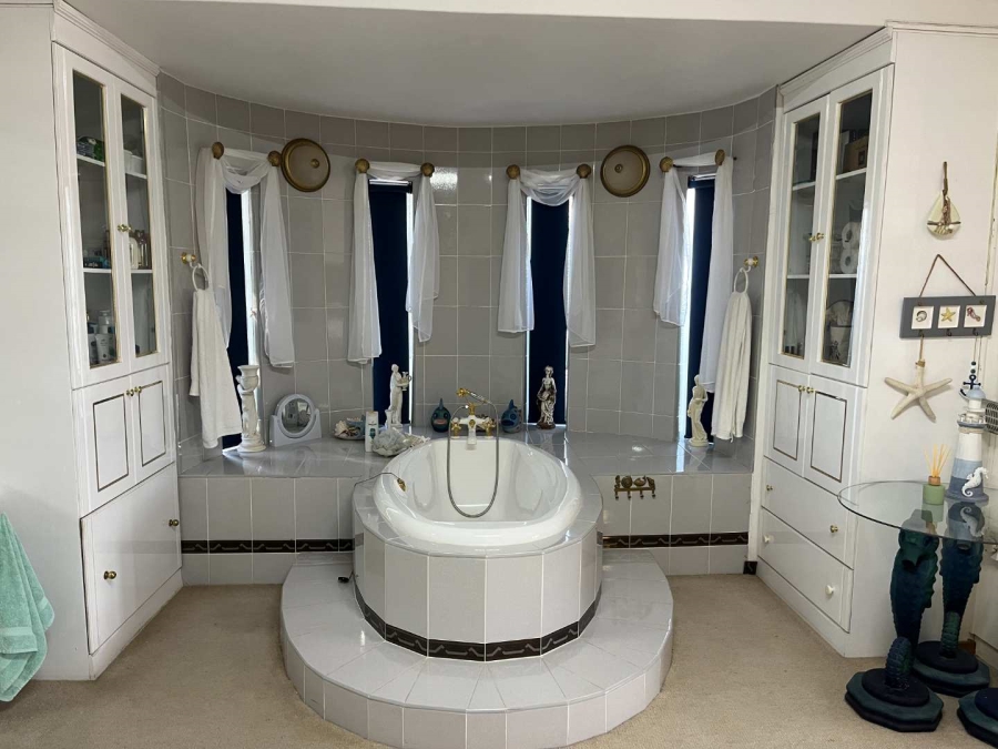 4 Bedroom Property for Sale in Keidebees Northern Cape